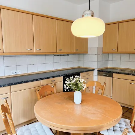 Haus Neuss-eg *