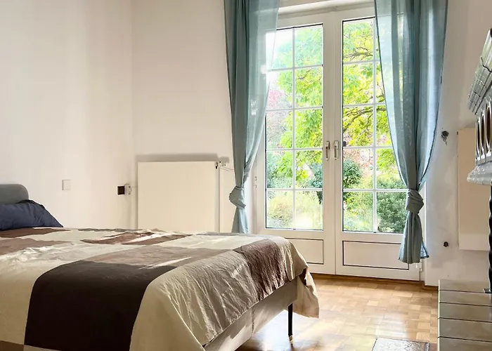 Haus Neuss-eg * Neuss